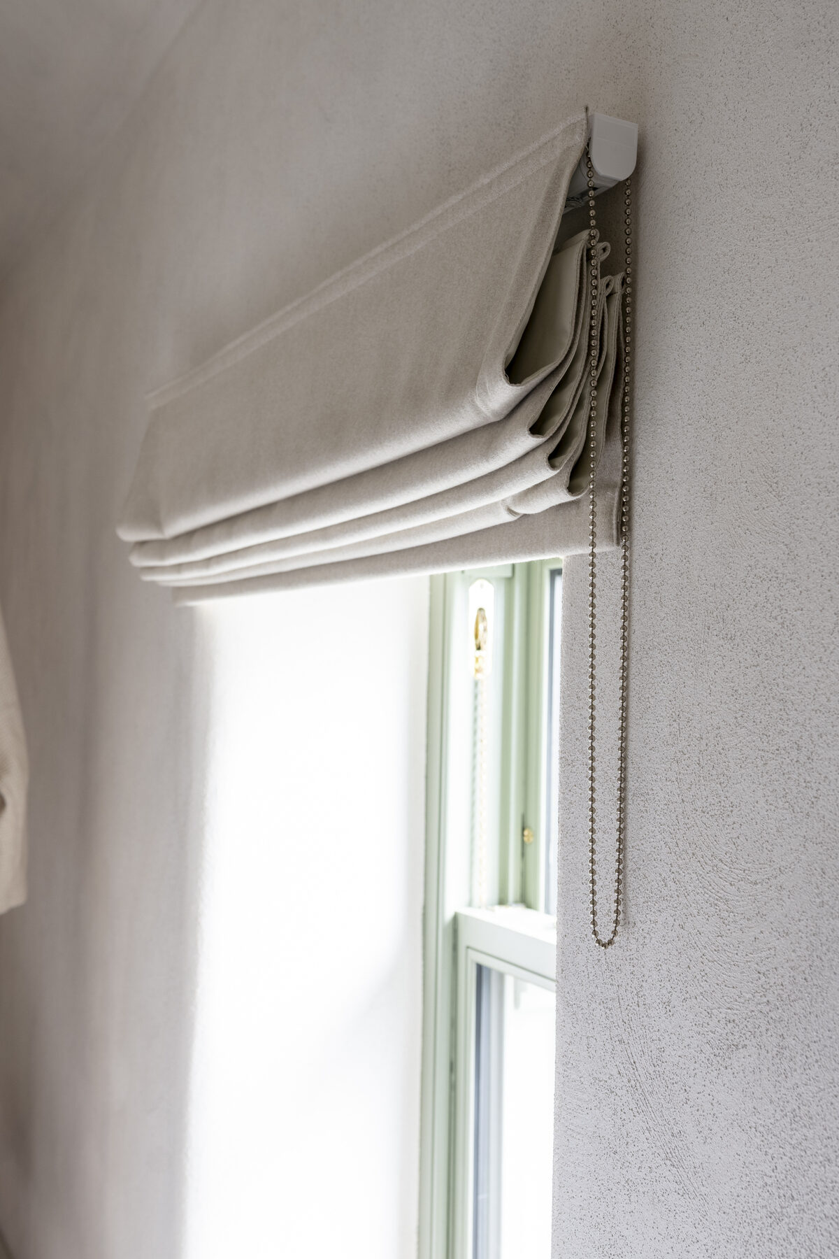Motion Collection Roman blinds