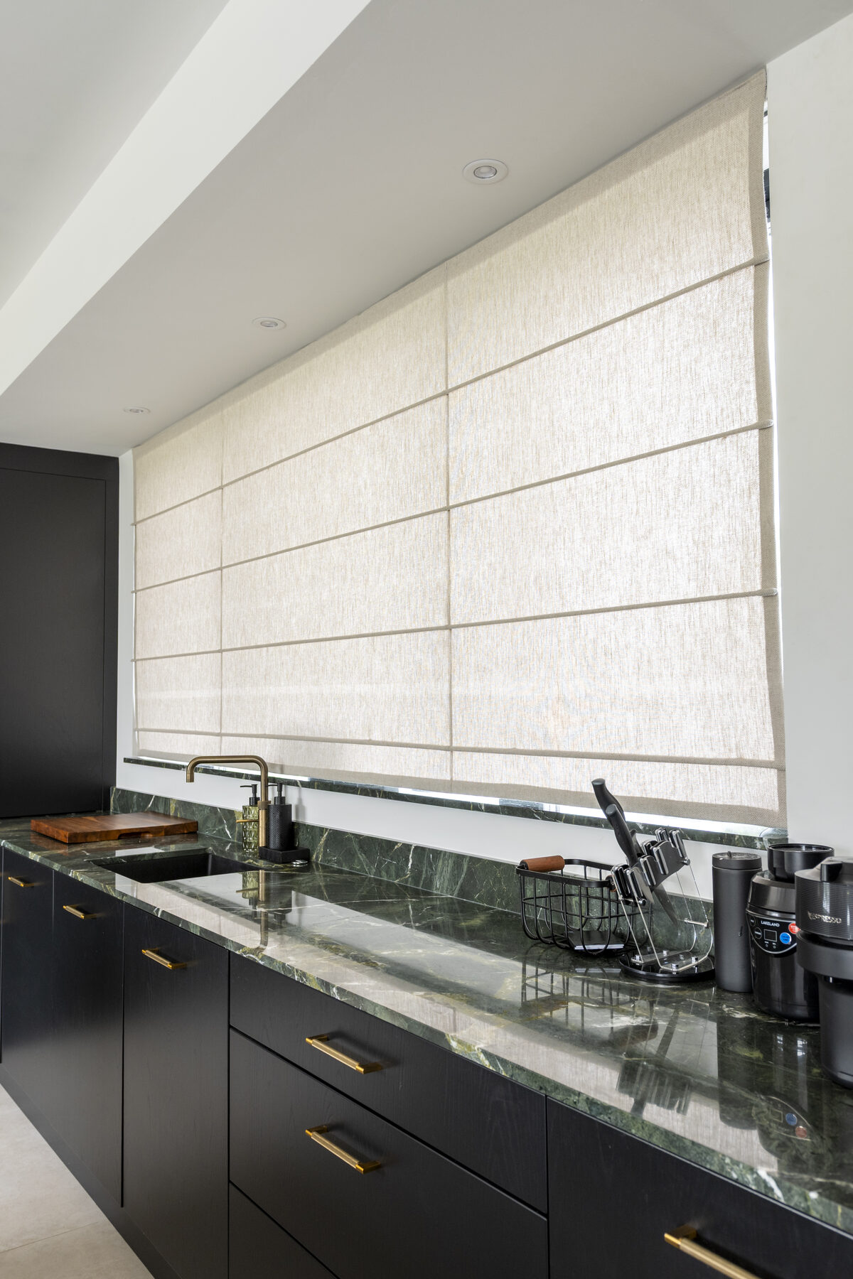 Motion Collection Roman blinds